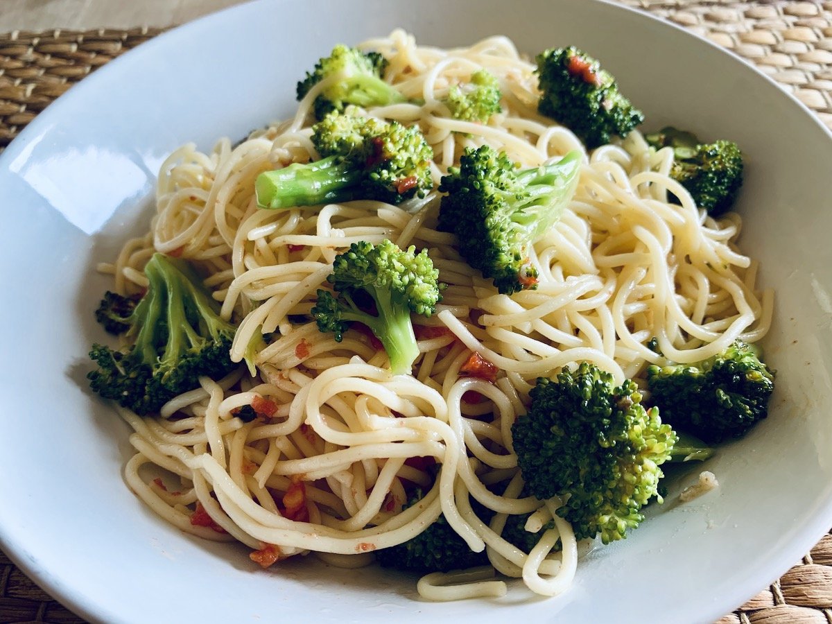 Receta de espaguetis con brócoli y tomate