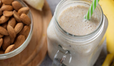 Batido de frutas con leche de almendras