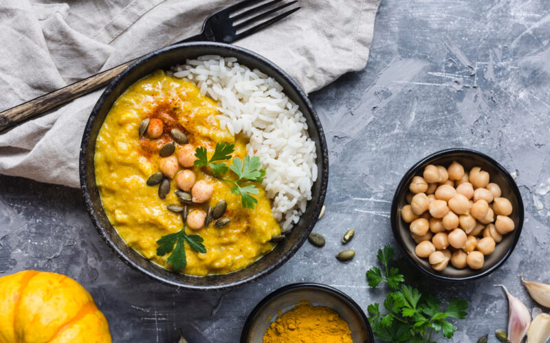 Receta de curry con garbanzos y arroz