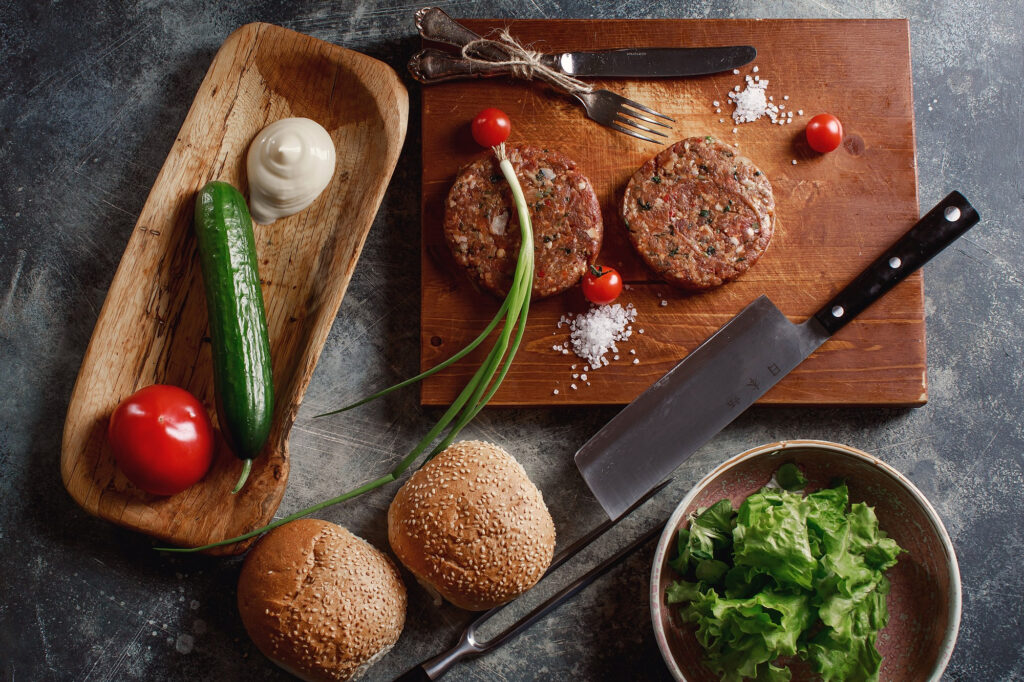 foto batch cooking vegano con hamburguesas